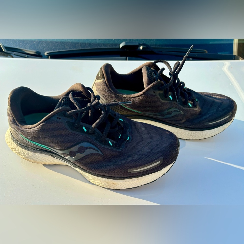 Saucony Triumph 19 Running Walking Shoes Women’s Size 12 Wide Sneakers - Picture 8 of 16